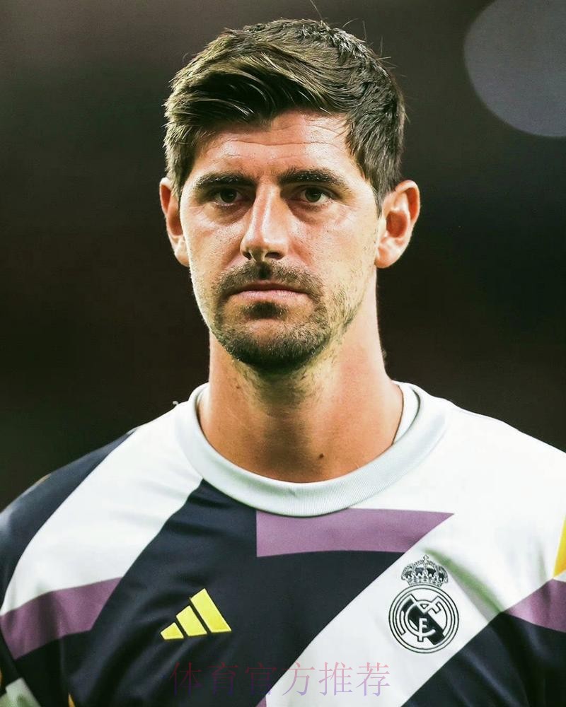 无奈! 库尔图瓦再遭伤情 皇马或考虑今夏签迈尼昂 无奈! 库尔图瓦再遭伤情 皇马或考虑今夏签迈尼昂